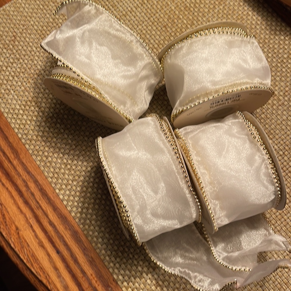 PIER ONE IMPORTS WIRED RIBBON-WHITE GOLD BEADING